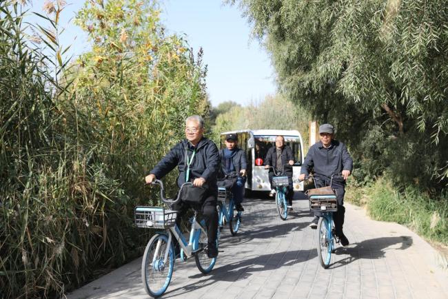 走遍中国·甘肃——中国文促会好意思术家写生创作行径走进甘肃张掖