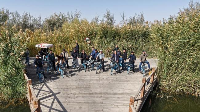 走遍中国·甘肃——中国文促会好意思术家写生创作行径走进甘肃张掖