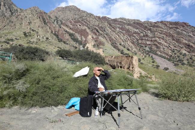 老圃在贺兰山写生